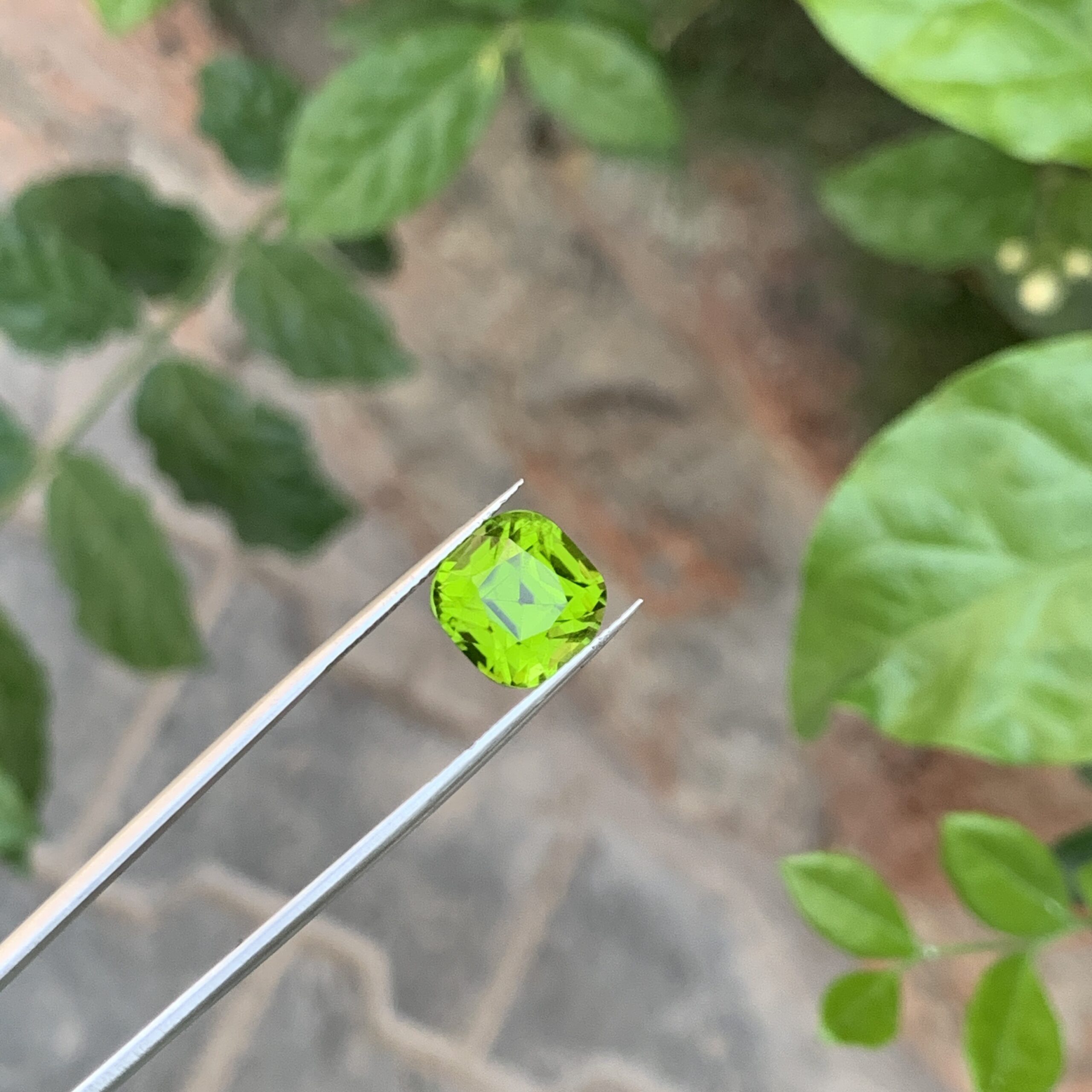 Natural Cushion Cut Loose Peridot Gemstone From Pakistan