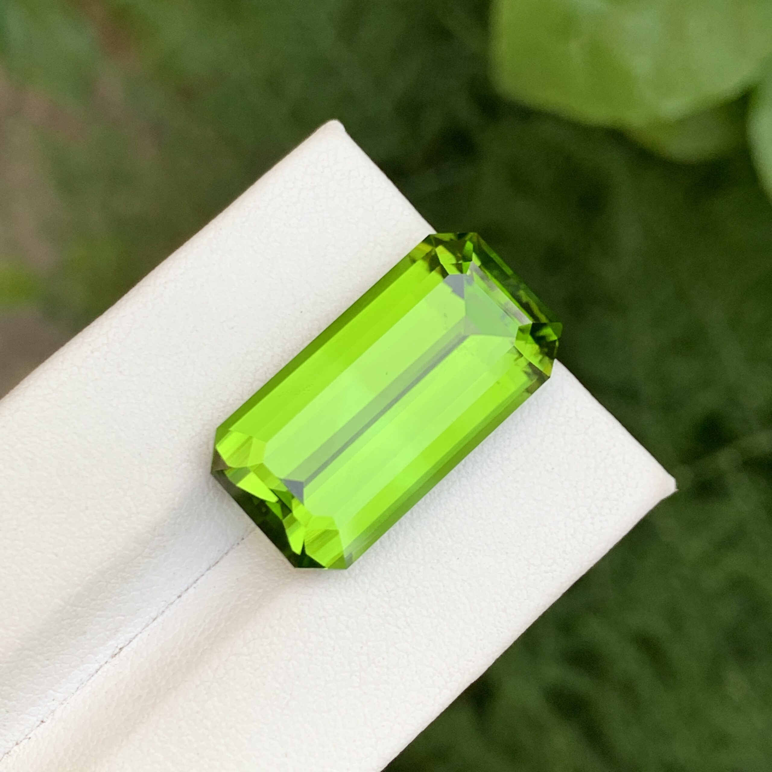 Natural Emerald Cut Loose Peridot Gemstone From Pakistan