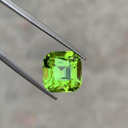Natural Cushion Cut Loose Peridot Gemstone From Pakistan