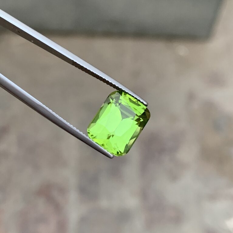 Natural Cushion Cut Loose Peridot Gemstone From Pakistan